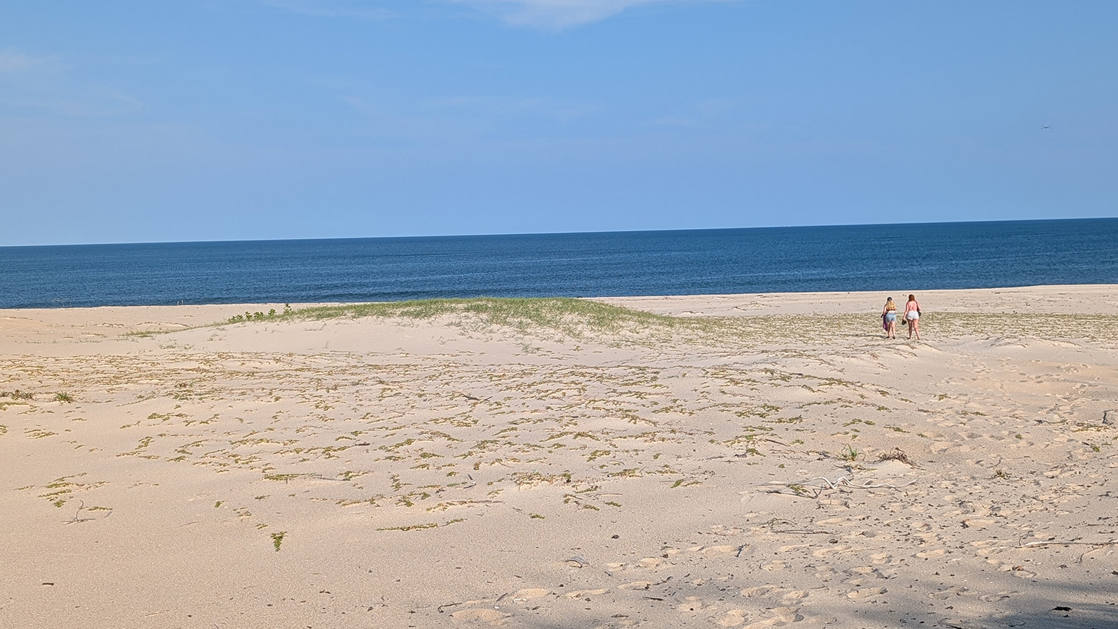 Dune Beach Hostel image 12